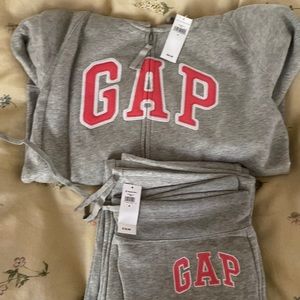 Women’s GAP NWT sweatpants and zippered sweatshirt.